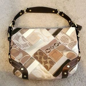 Great Condition Medium Coach Bag